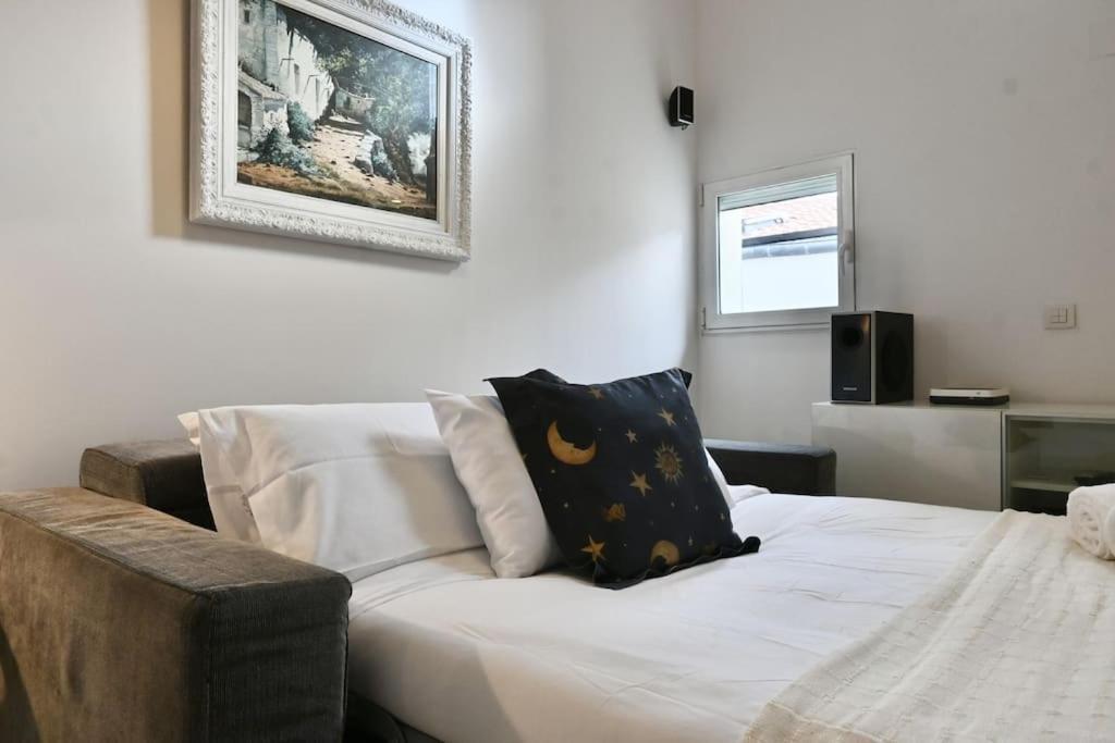 For You Rentals Apartamento Temporal Con Encanto A Pocos Metros Del Sol Myr13 Madrid Exterior photo