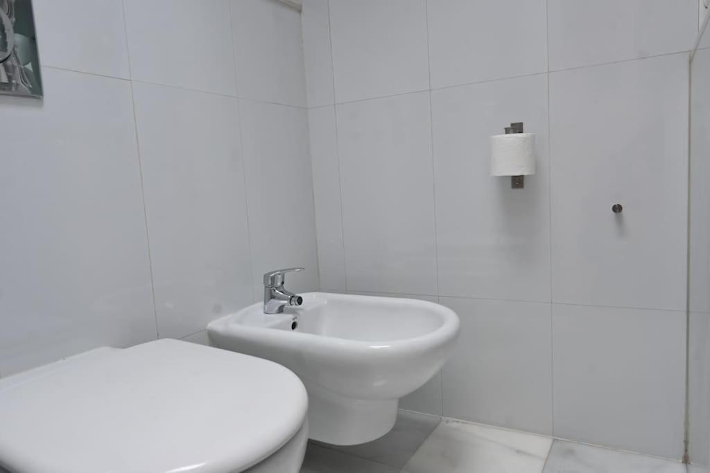 For You Rentals Apartamento Temporal Con Encanto A Pocos Metros Del Sol Myr13 Madrid Exterior photo