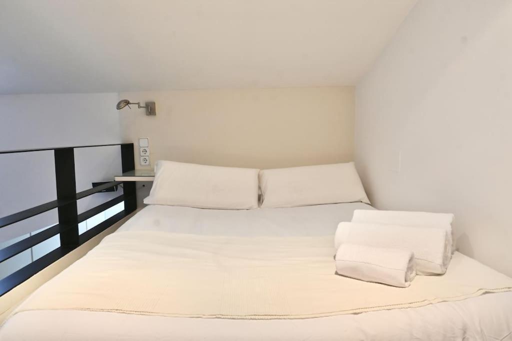 For You Rentals Apartamento Temporal Con Encanto A Pocos Metros Del Sol Myr13 Madrid Exterior photo