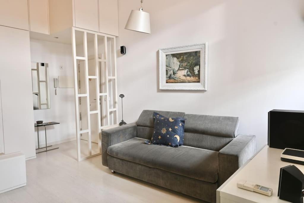 For You Rentals Apartamento Temporal Con Encanto A Pocos Metros Del Sol Myr13 Madrid Exterior photo